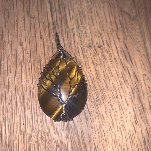 Natural tigers eye gemstone pendant healing crystal reiki charm and chain - Picture 2 of 5